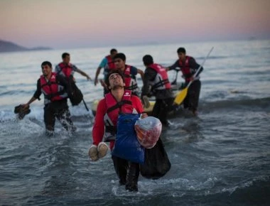 Ο Τούρκος υπ. Εσωτερικών απειλεί την Ελλάδα: «Θα σας “πνίξουμε” στους μετανάστες - Θα καταστρέψουμε τον τουρισμό σας»